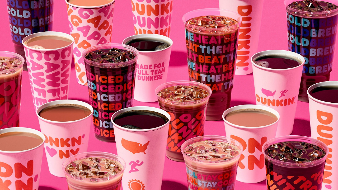 2.Dunkin_CupShow_Final-1.jpg