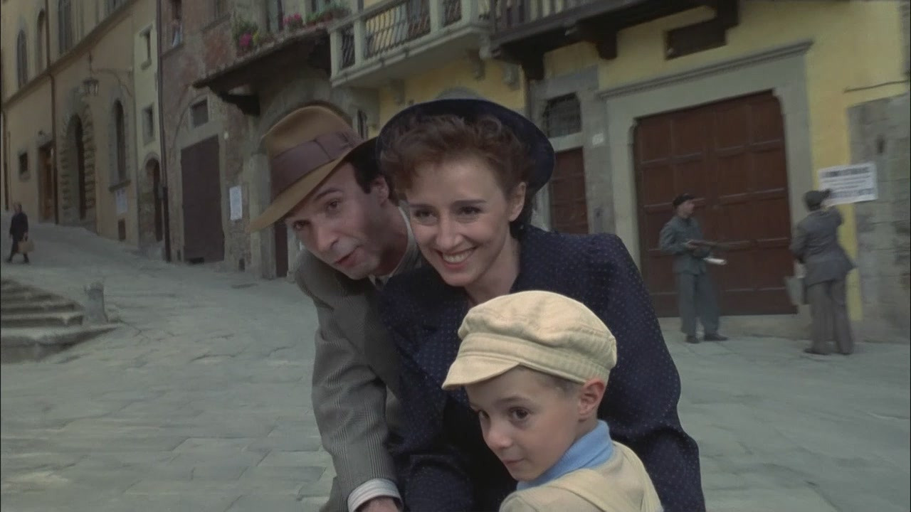 La.vita.e.bella.1997.ITA.720p.HDTV.x264-THOR[(071317)12-04-.jpg