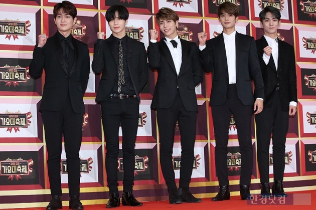 보석처럼 빛나는 샤이니.jpg