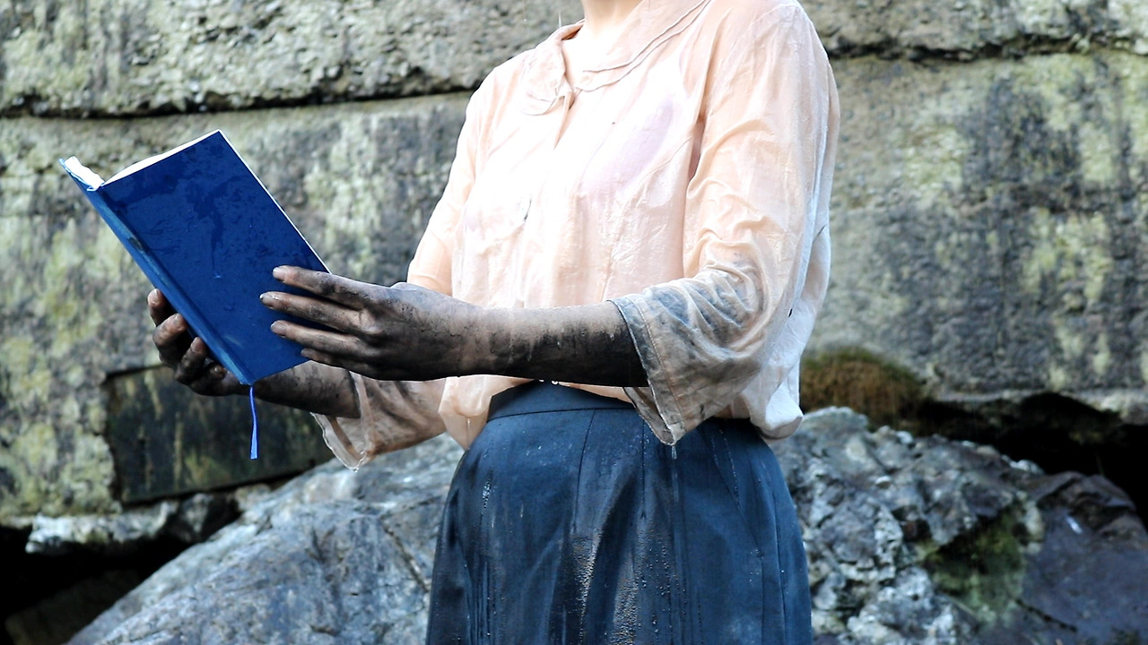 이곳에 살기 위하여.jpg