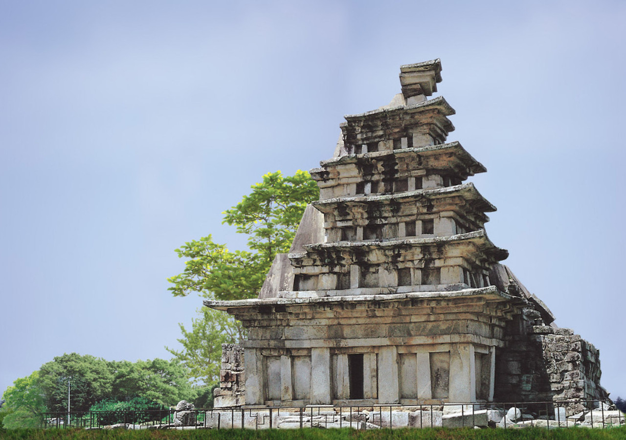 최서희_익산 미륵사지 석탑 복원.jpg