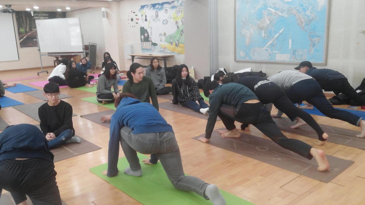 전인고 요가반.jpg