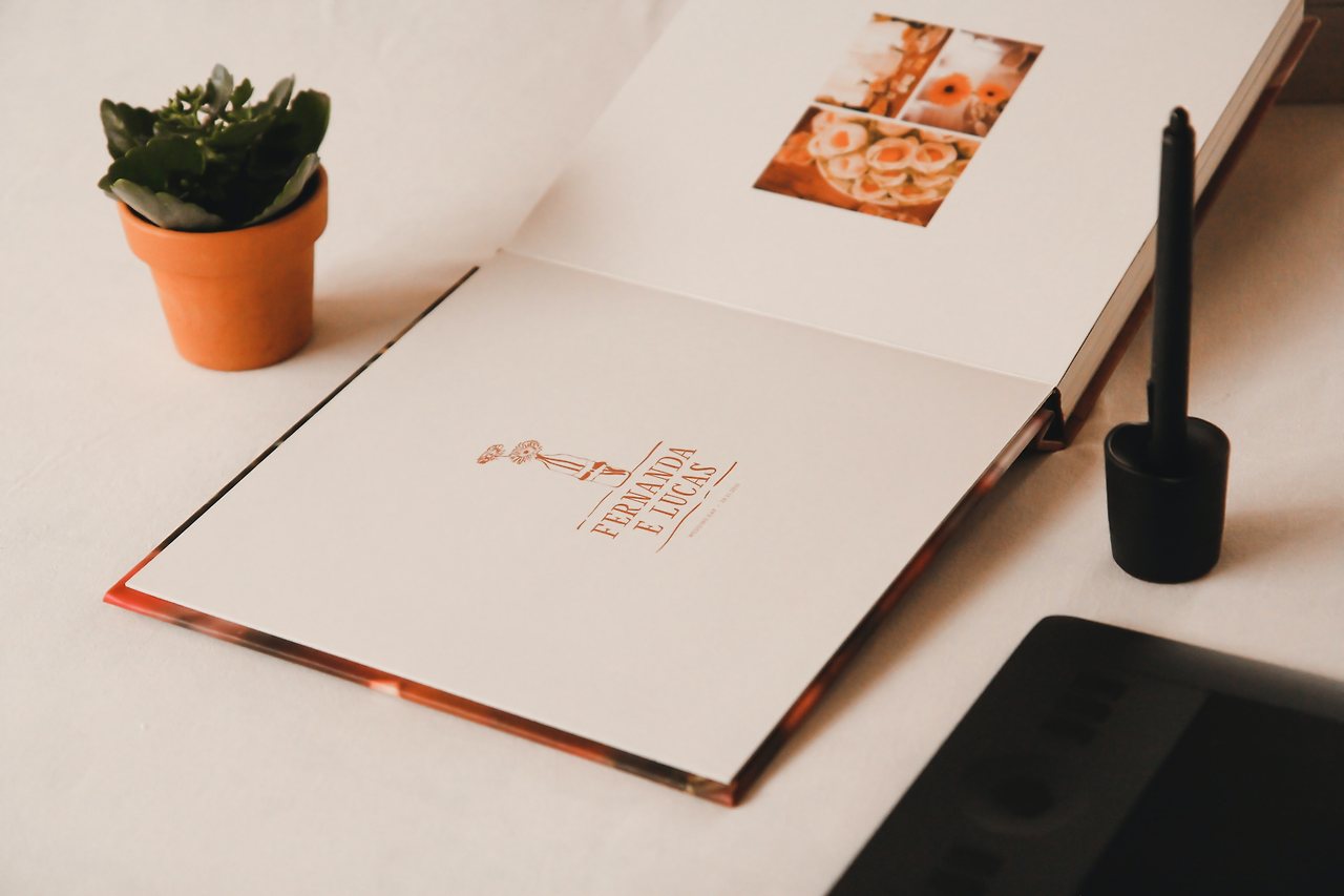 albuu-design-de-albuns-bn9LeSDAQ3A-unsplash.jpg