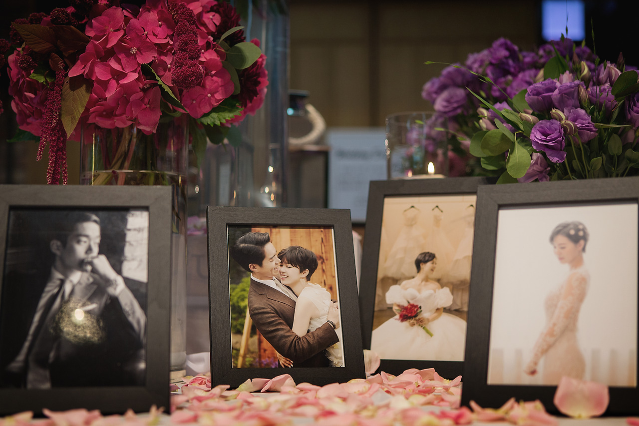 2. 직접 준비했던 포토테이블.jpg