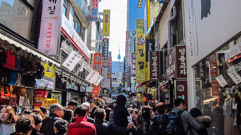 busy_streets_of_myeongdong_in_seoul.jpg