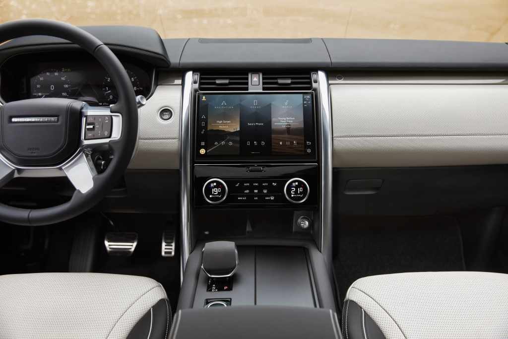 LR_DISCO_21MY_INTERIOR_101120_03.jpg