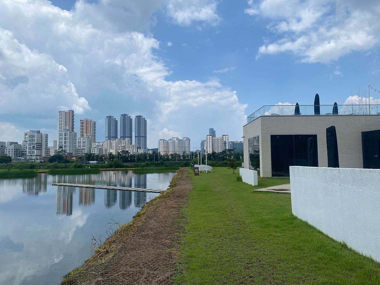 fade-in pond view.jpg