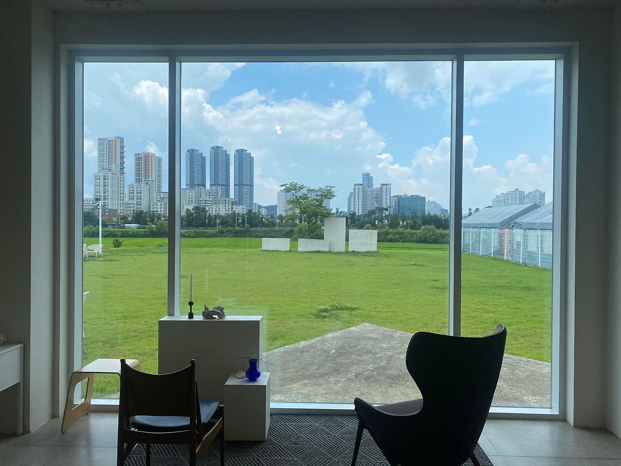 fade-in window view.jpg