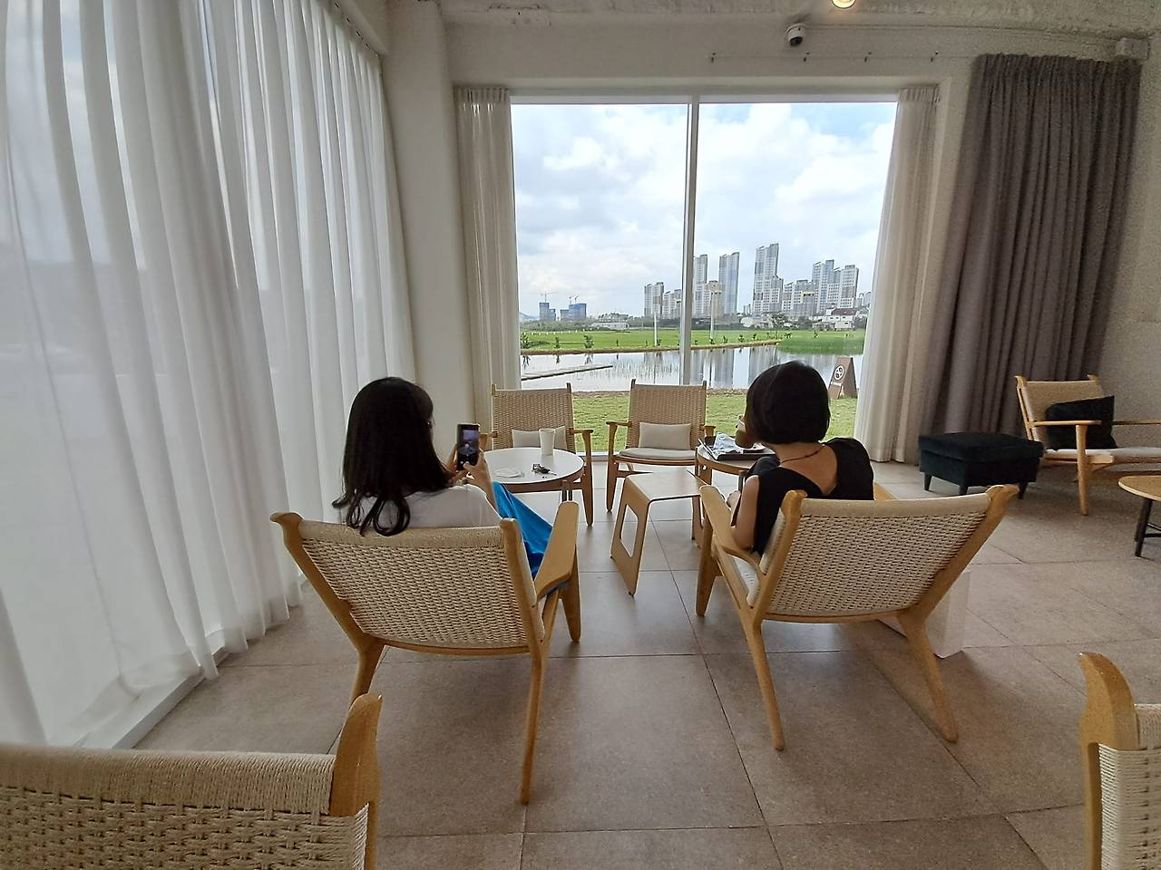 no kids zone fade in.jpg