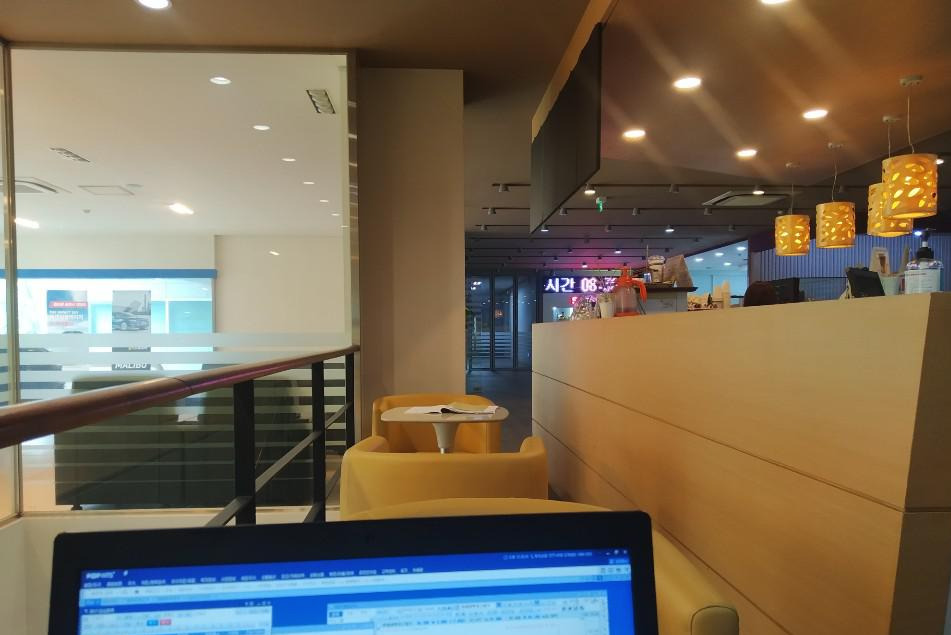 카페 워킹맘.jpg