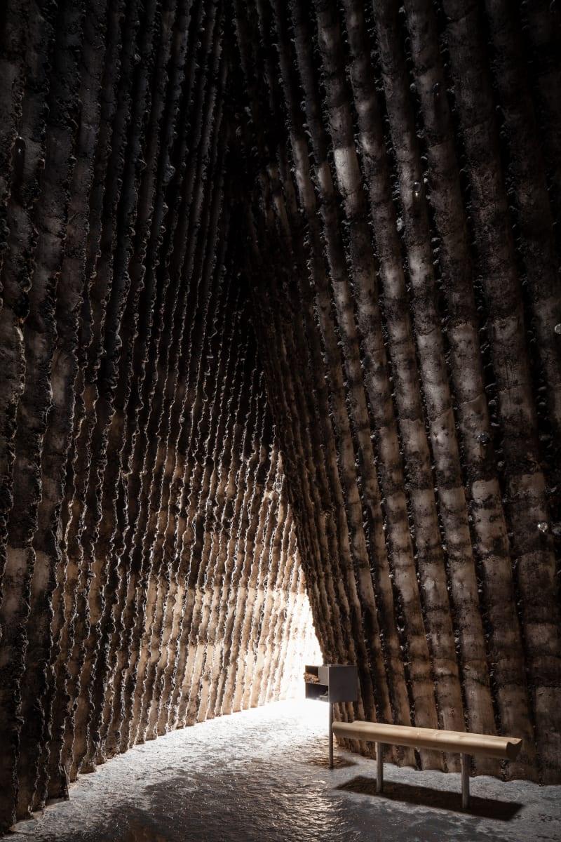 peter-zumthor-tim-van-de-velde-bruder-klaus-feldkapelle (3).jpg