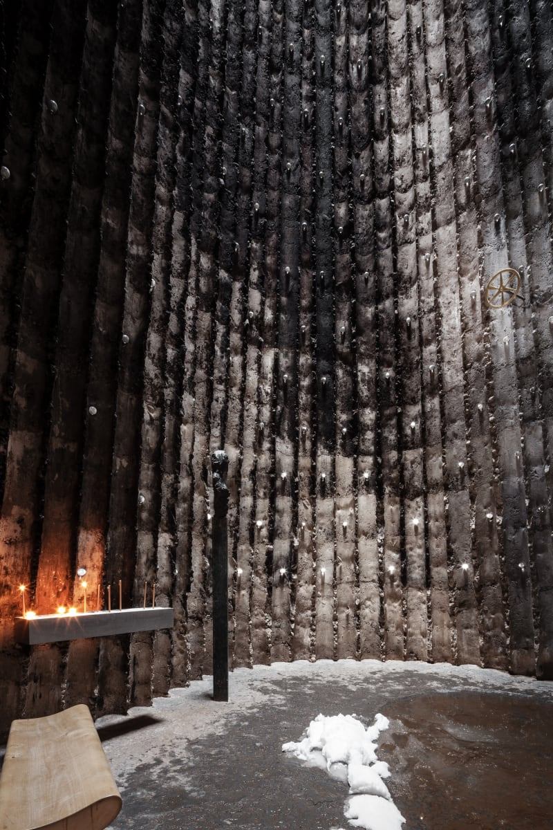 peter-zumthor-tim-van-de-velde-bruder-klaus-feldkapelle (7).jpg