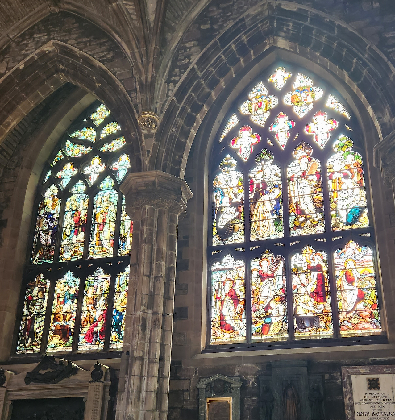 스테인드 글라스.jpg