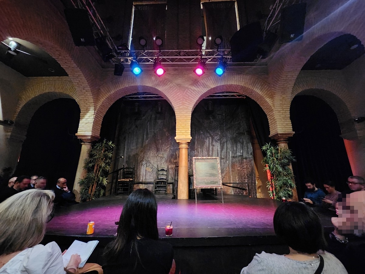 플라멩코 무대.jpg