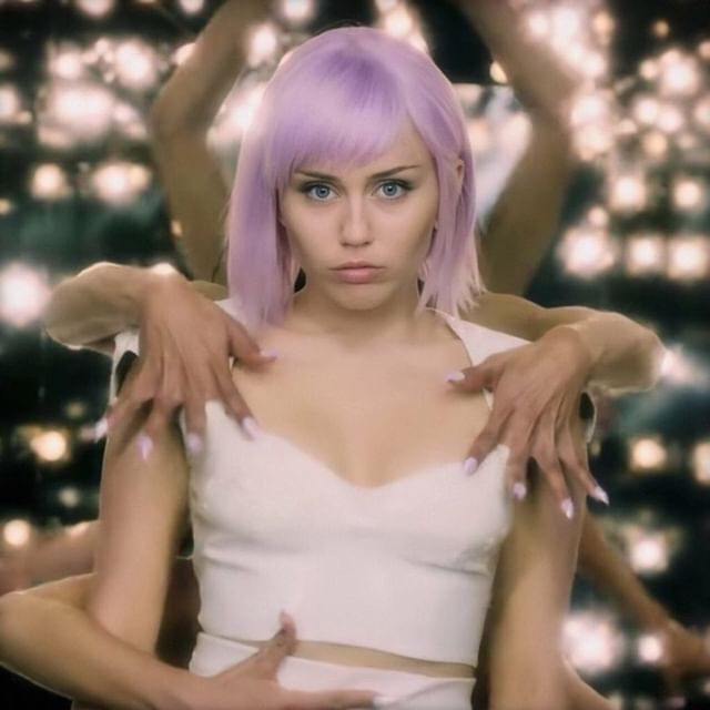 퍼포머 애슐리.jpg