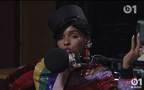 자넬 모네 인터뷰.jpg