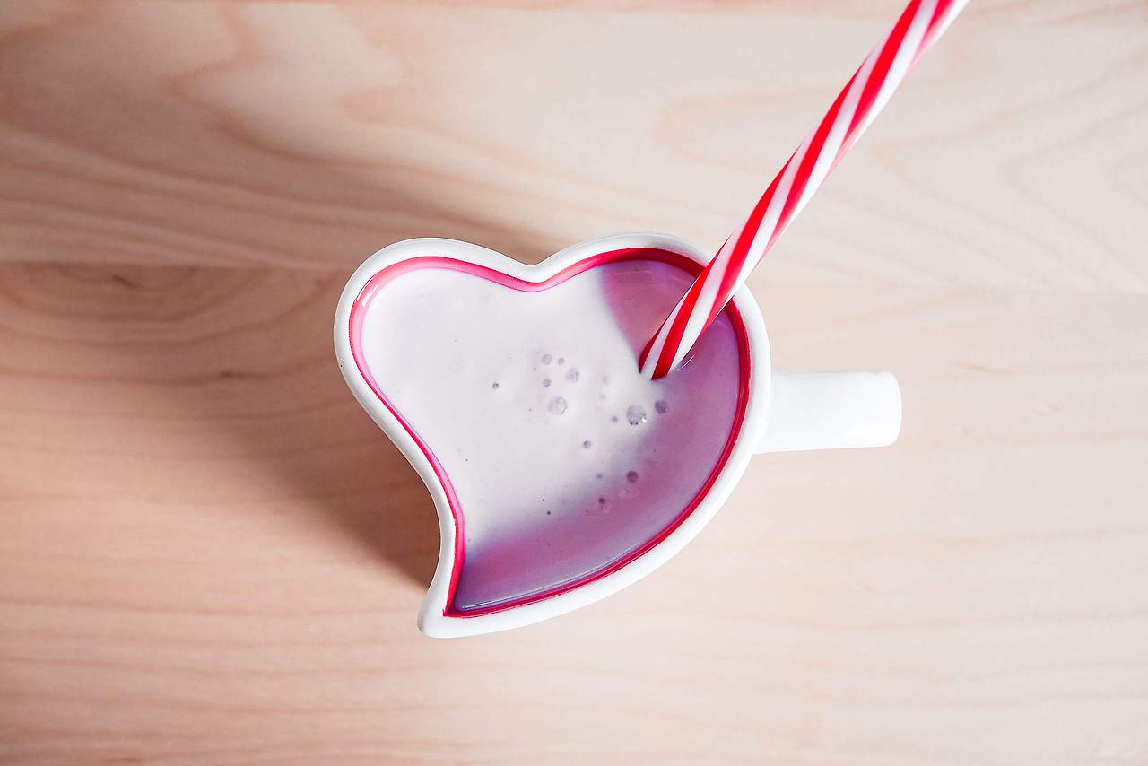 strawberry-milkshake-in-lovely-heart-shaped-cup-2210x1475.jpg