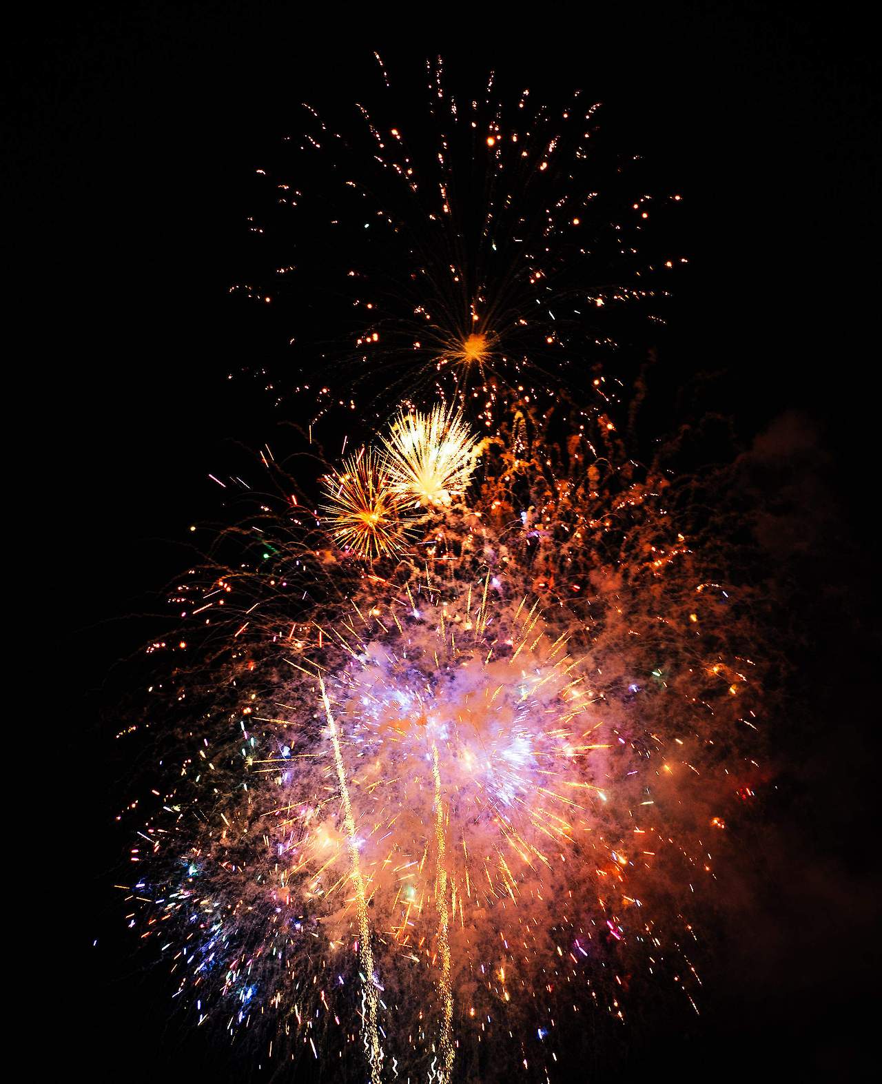 fireworks-vertical-free-photo-2210x2716.jpg