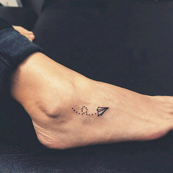 minimal-foot-tattoos-10.jpg