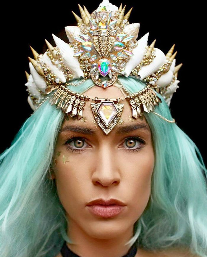 mermaid-seashell-crowns-chelsea-shiels-11.jpg