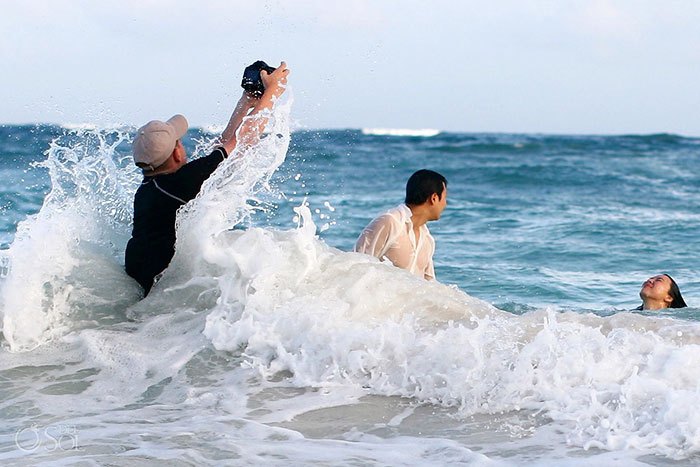 funny-crazy-wedding-photographers-behind-the-scenes-45-5774e319bbb66__700.jpg