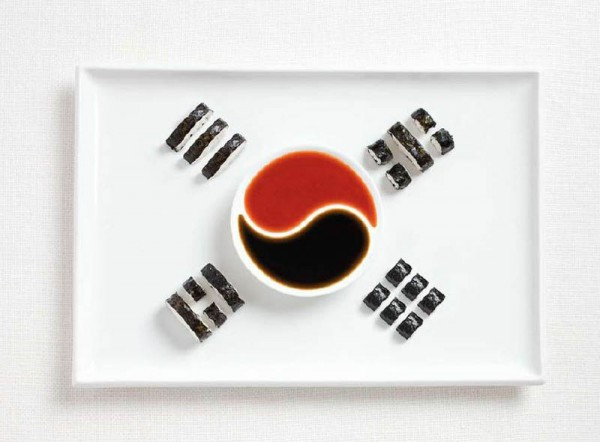south-korea-flag-made-from-food-600x442.jpg