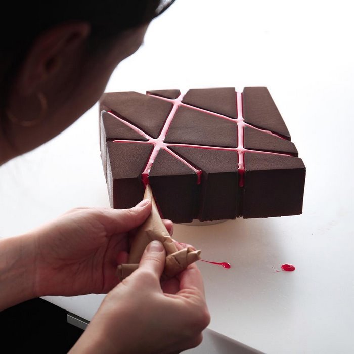 architectural-cake-designs-geometric-patisserie-dinara-kasko-21.jpg