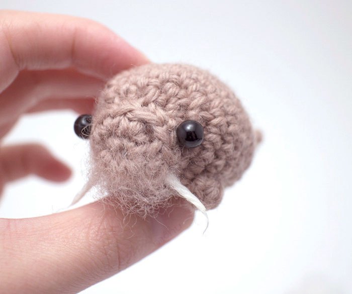 mini-crochet-animals-woolly-mogu-5.jpg