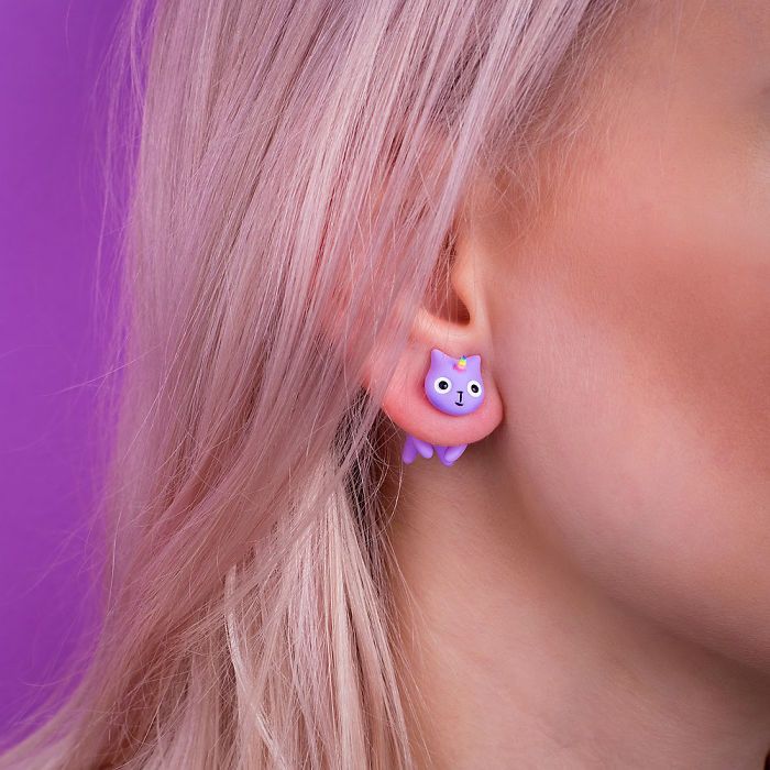 pop-characters-cat-earrings-catmadecom-44-592c1b49eb831__700.jpg