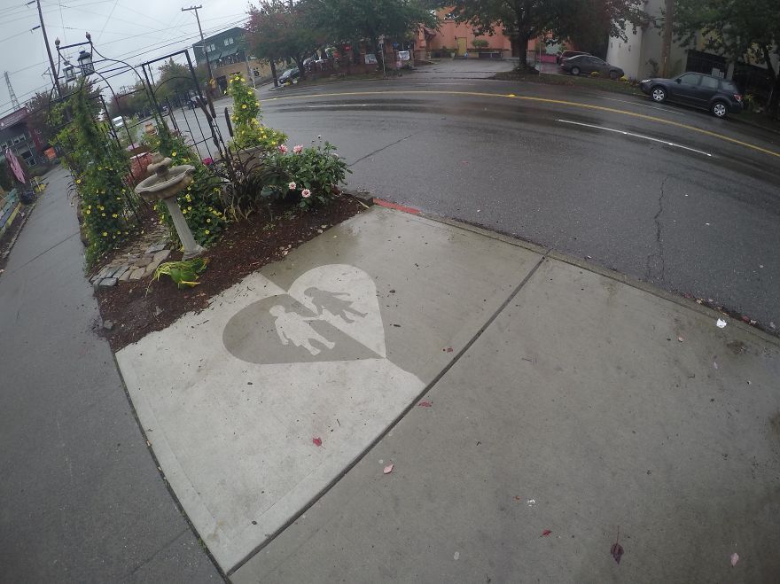 rain-activated-street-art-and-how-a-viral-video-can-change-your-life-2__880.jpg