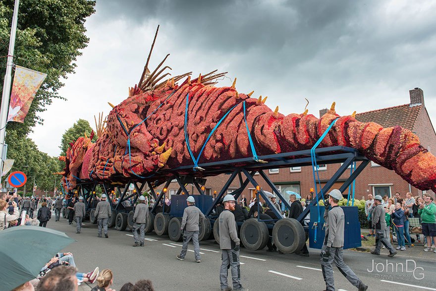 flower-sculpture-parade-corso-zundert-2016-netherlands-41.jpg