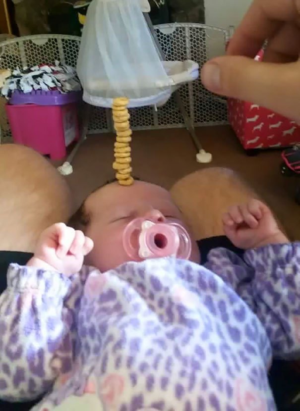 cheerio-challenge-dads-stack-cheerios-babies-funny-competition-2-576518fd715ba__605.jpg