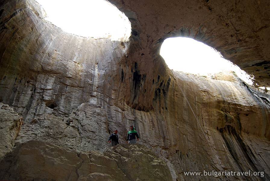 373_005_Peshterata_Prohodna.jpg.jpg