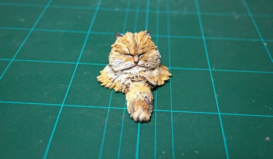Japanese-artist-turns-animals-that-have-become-famous-on-the-internet-into-sculptures-5bd86adb23b2c__880.jpg