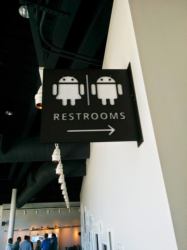 funny-creative-bathroom-signs-17.jpg