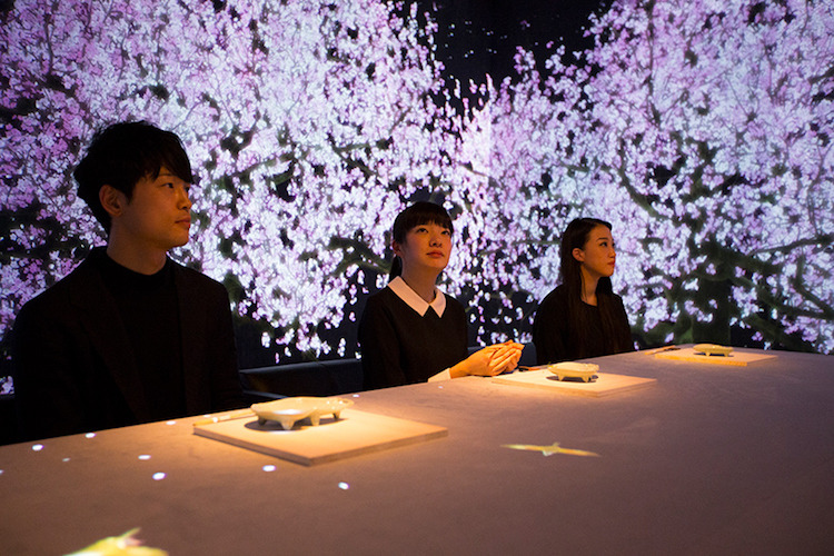teamlab-interactive-restaurant-tokyo-5.jpg