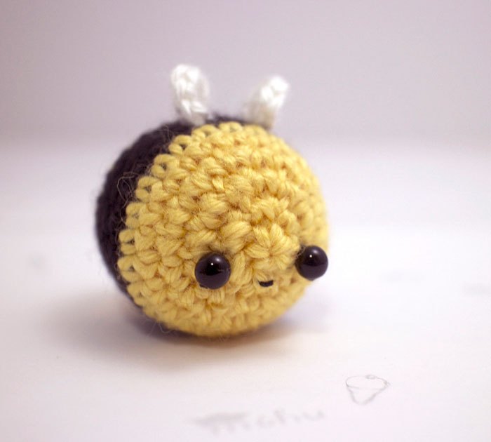 mini-crochet-animals-woolly-mogu-1.jpg
