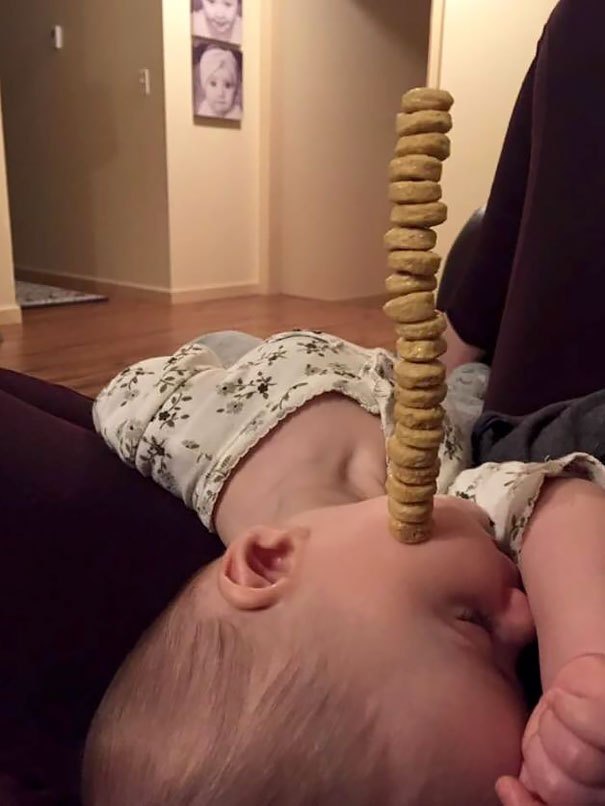 cheerio-challenge-dads-stack-cheerios-babies-funny-competition-14-57651912e72ef__605.jpg