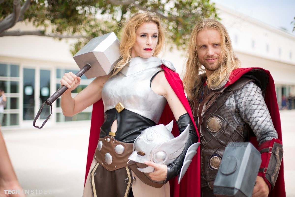 these-thor-cosplayers-carried-their-mythical-hammers-with-ease.jpg