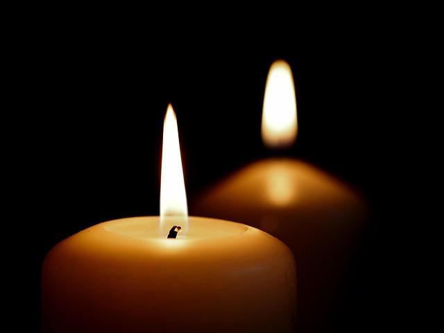 candles-9247498_640.jpg