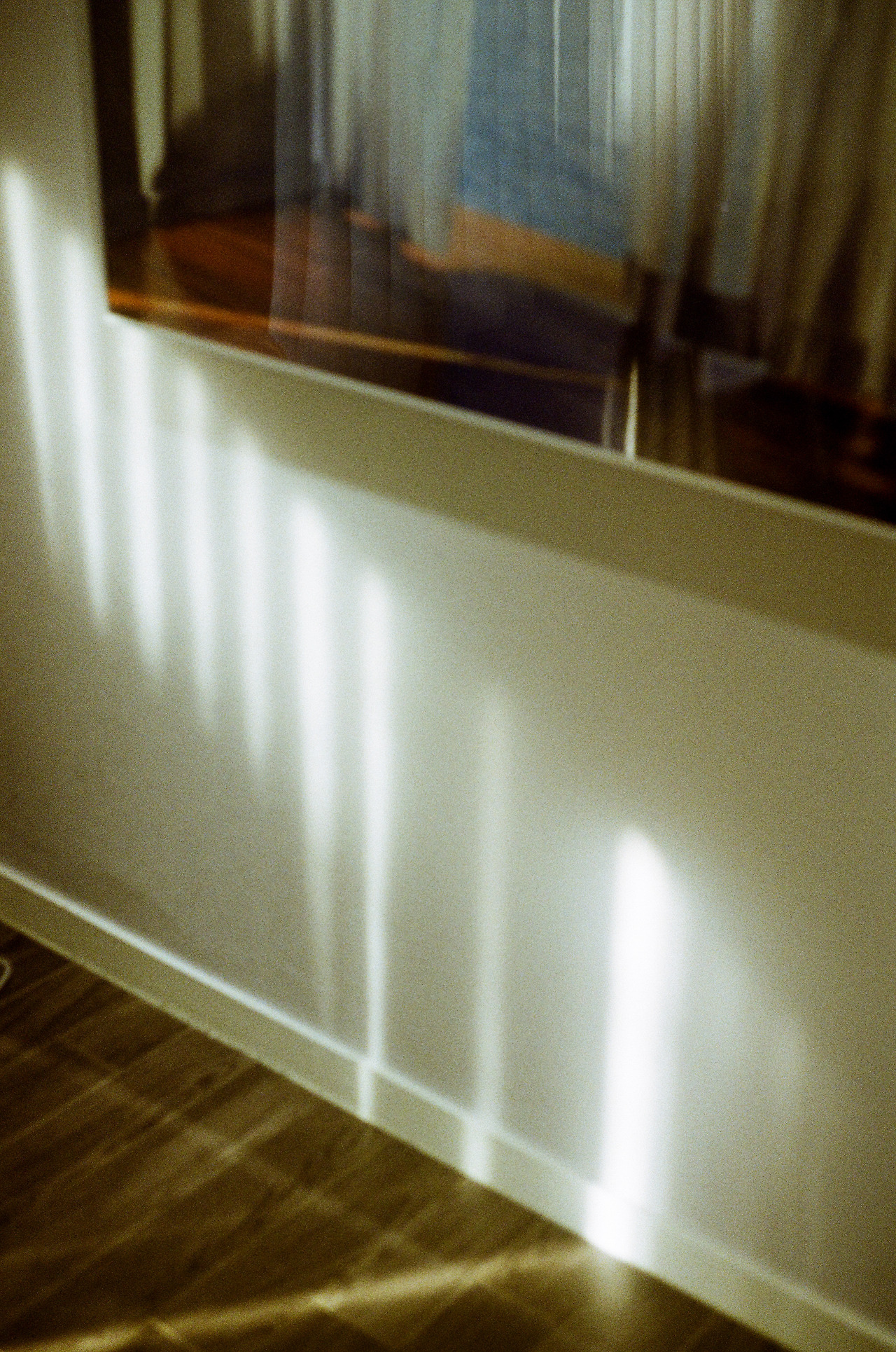 23. Alice's Curtain ('22, Seoul, Korea).jpg