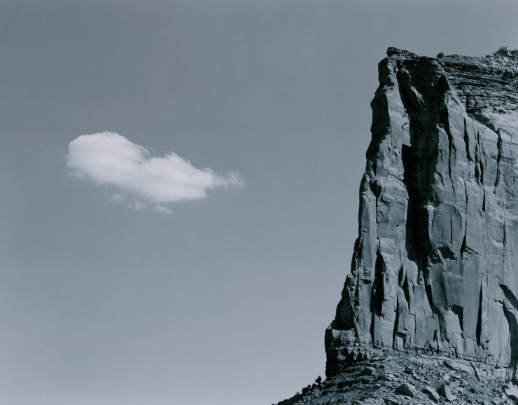 1556_1cliff_cloud_monument_valley.jpg