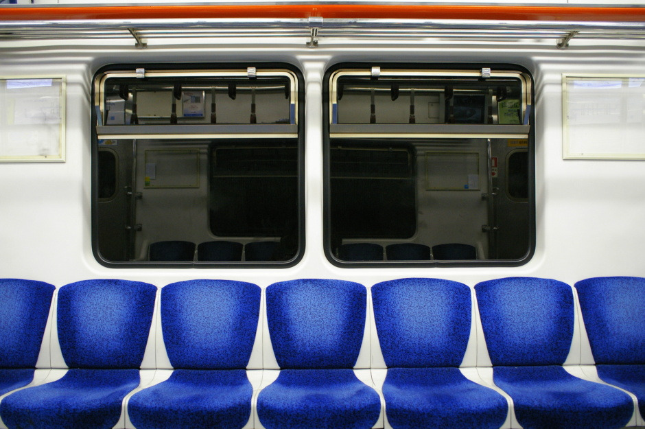 지하철좌석.jpg