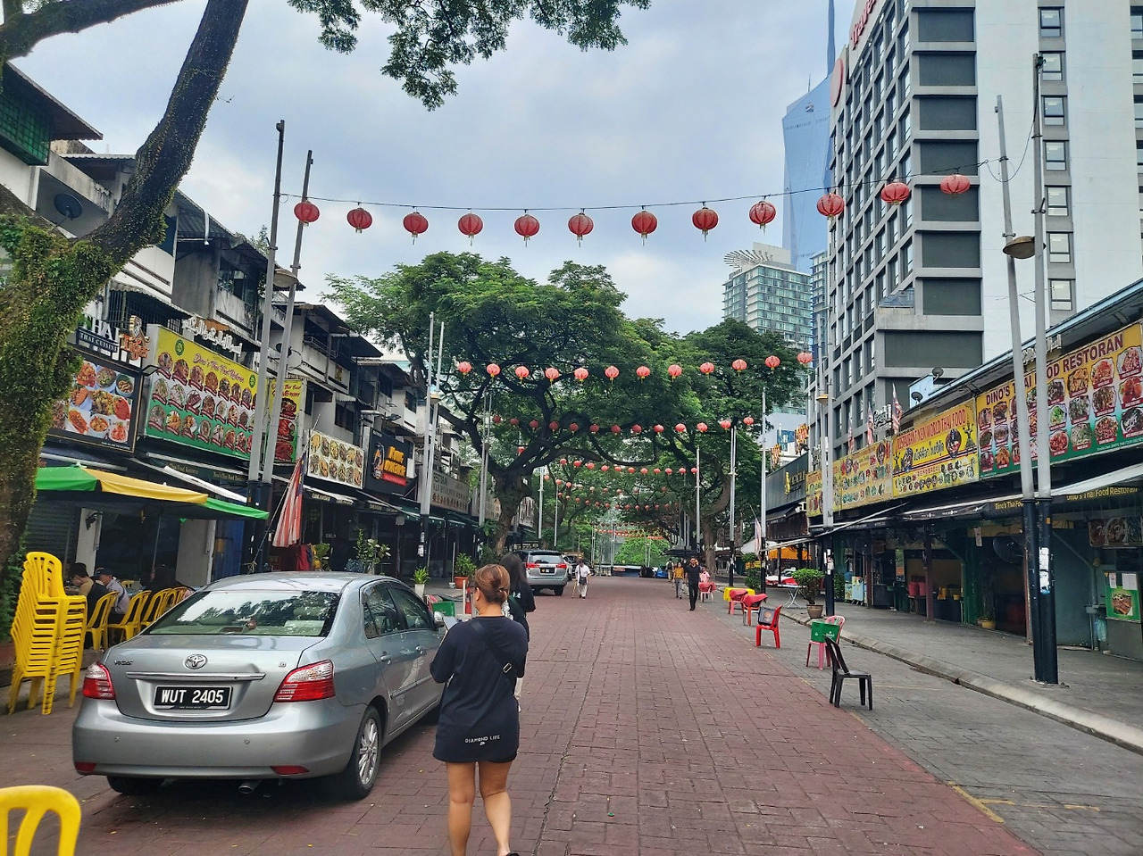야시장의 아침.jpg