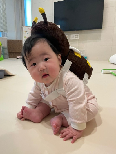 아기 벌 1.jpg