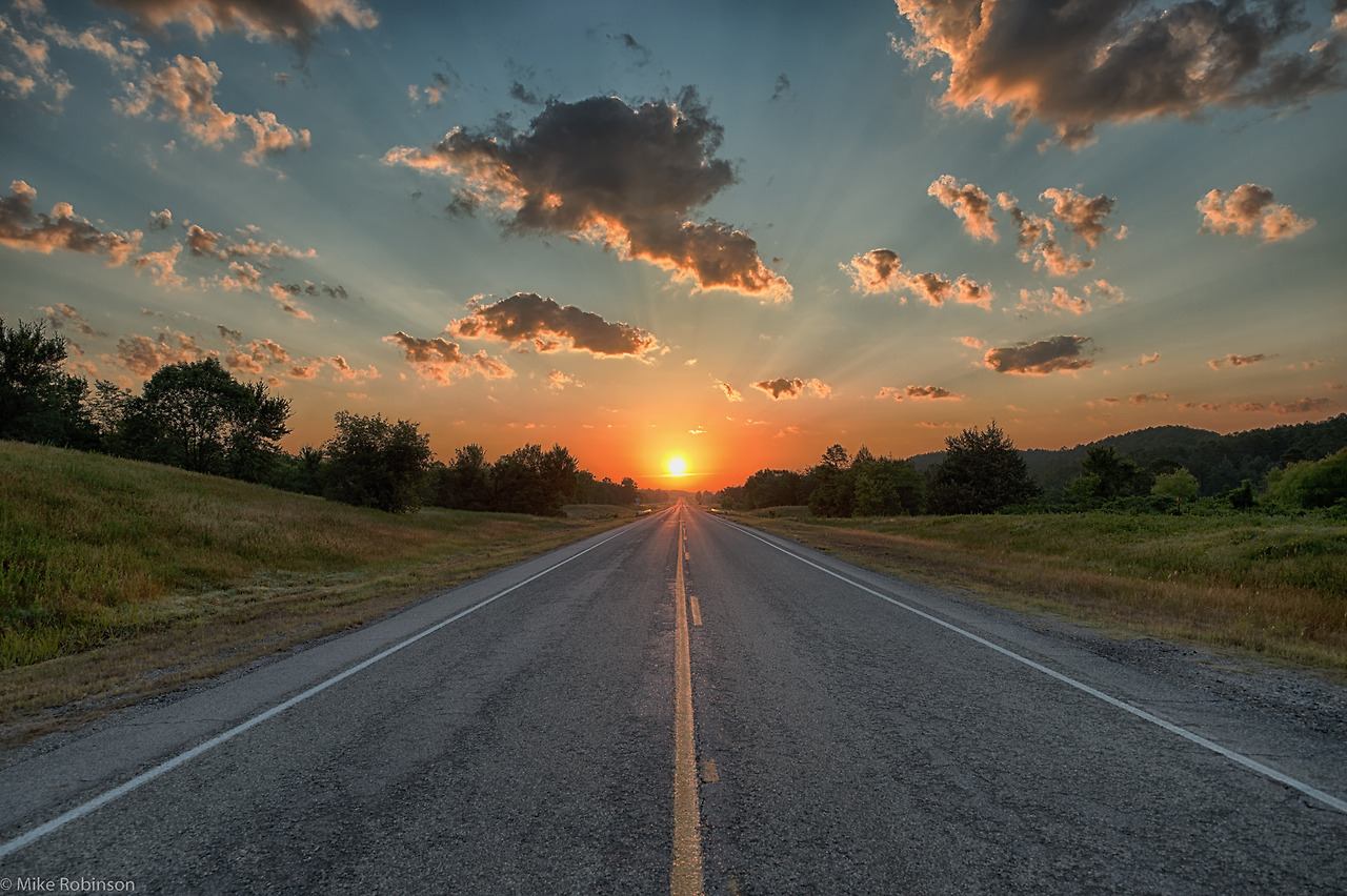 oklahoma_morning_road_hdr.jpg