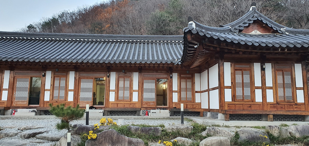 한옥펜션.jpg