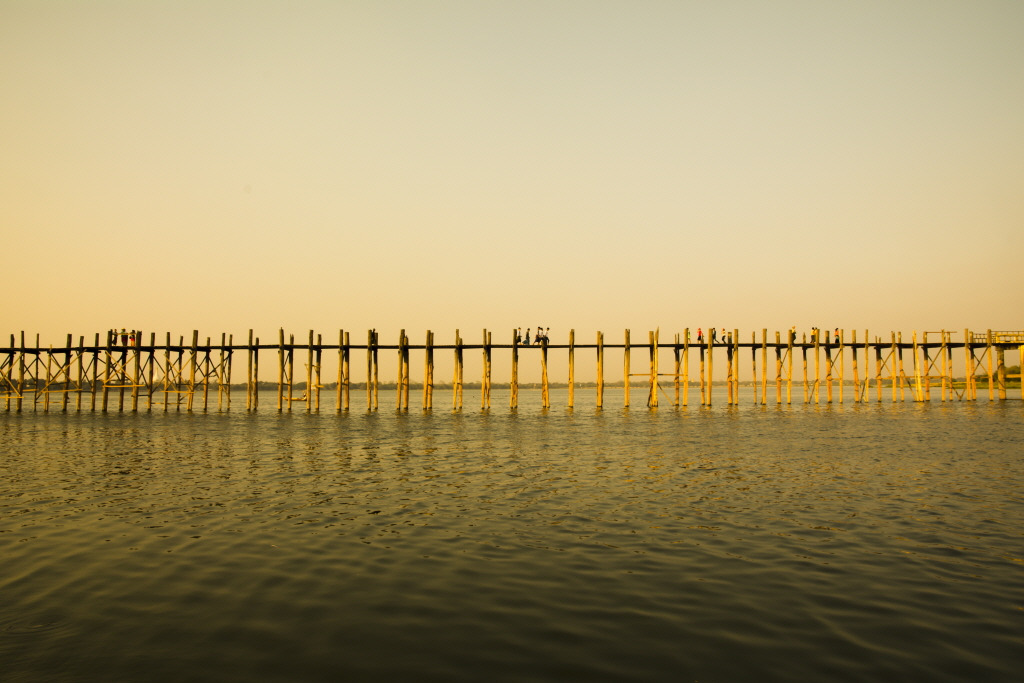크기변환_U Bein Bridge, Mandalay.jpg