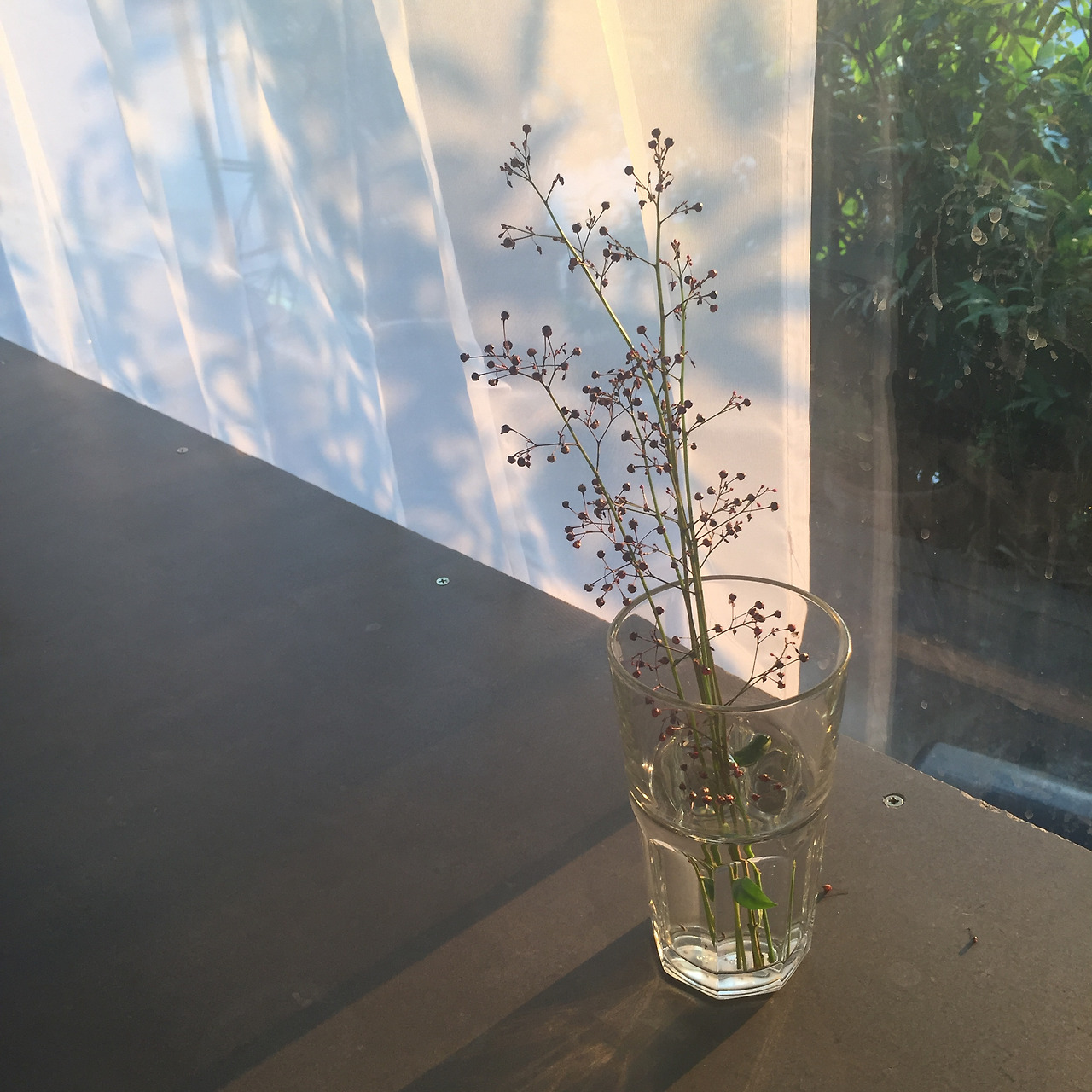 addicted to work_코워킹_꽃.jpg