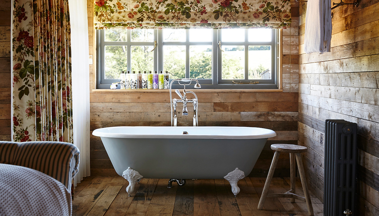 bath_soho_farmhouse_feature.jpg